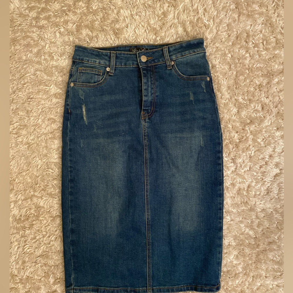 Midi jean denim skirt (distressed)